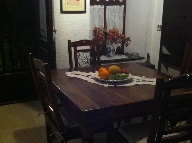 Katsaneiko Mansion וילה אפיטוס