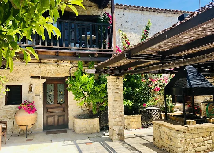 Katsaneiko Mansion Афитос