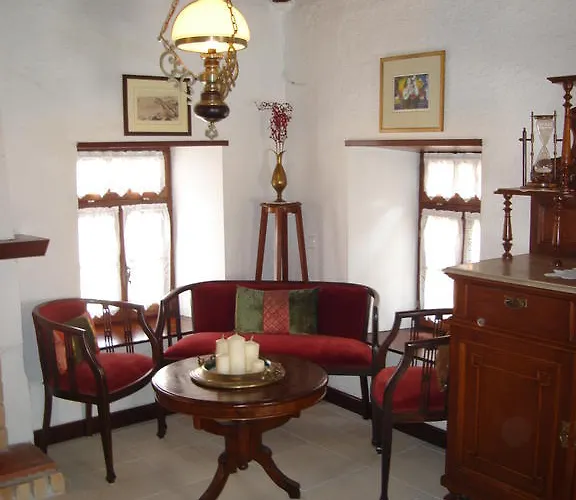 Katsaneiko Mansion