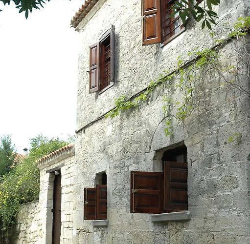 Katsaneiko Mansion Афитос